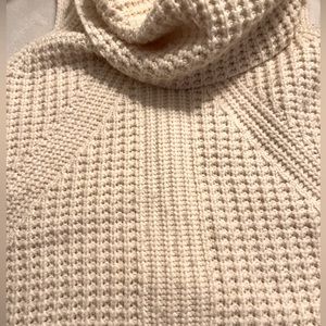 Dex Knit Cowl Neck Sweater Vest size M